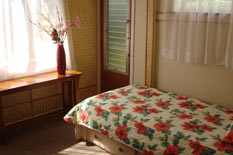 Come and Stay at the Maui Dharma Center Guest Room
